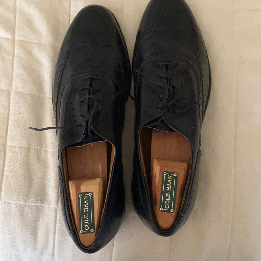 Cole Hahn wingtip dress shoes